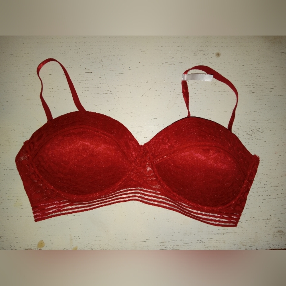 NWOT FA Red Lace Women's Bra Sz 38C